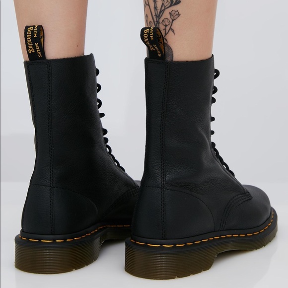 Dr. Martens 1490 VIRGINIA BOOTS - Shoes